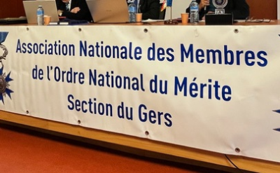 La banderolle de la section du Gers