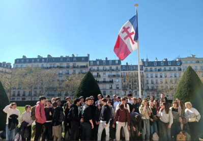 Les lycéens dans le Parc du château de Versailles